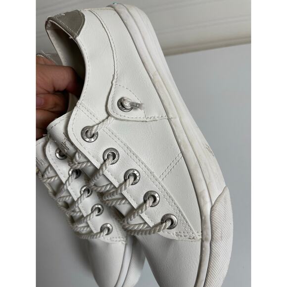 NWT 4 Earth White Blowfish Malibu Martina SlipOn Sneakers 8.5 Quiet Luxury Scand - Picture 8 of 9